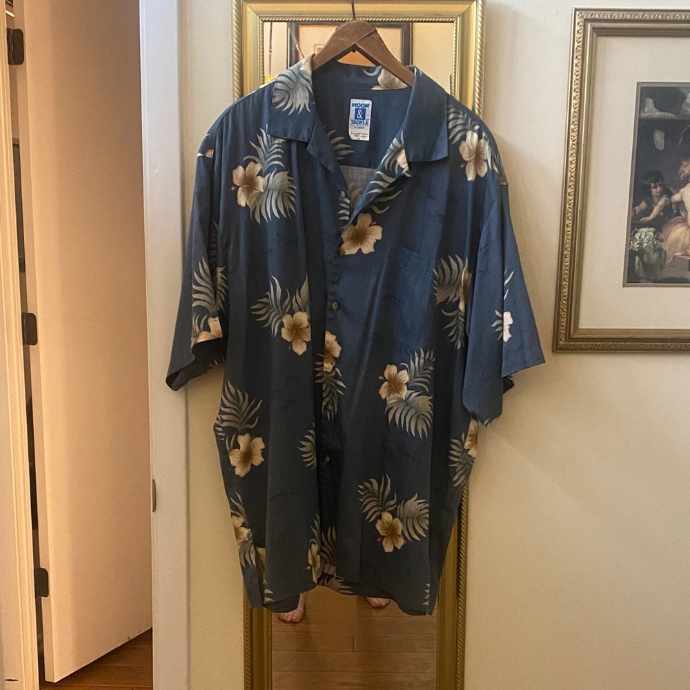 Hook and Tackle Outfitters men’s Floral Hawaiian Shirt XL